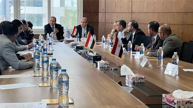 الشعبة العامةللاتصالات للغرفةالتجاريةتبحث تنظيم سوق الدفع الالكتروني