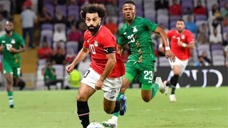 مصر ضد الجزائر.. تعادل سلبى وطرد محمد هانى.. ملخص الشوط الأول