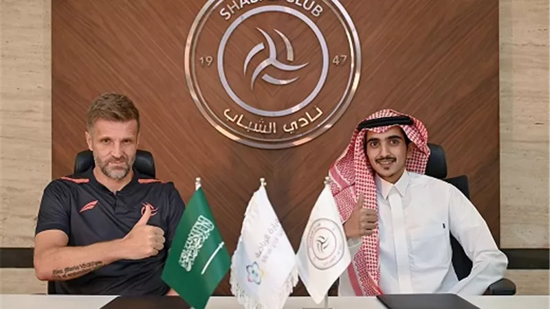رسميًا.. الشباب السعودي يتعاقد مع المدرب الكرواتي بيسكان
