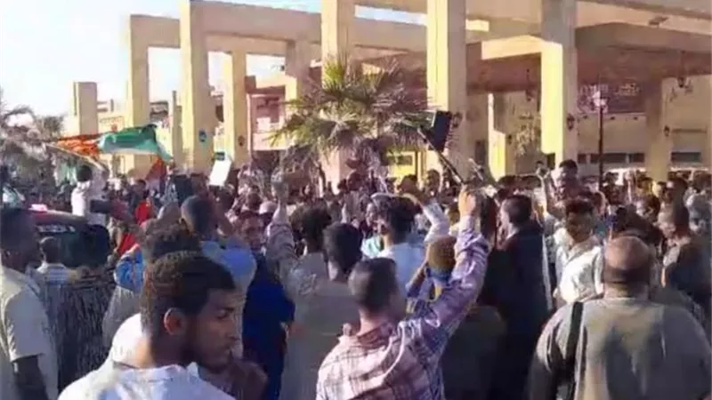 تظاهرات للتنديد بممارسات جيش الاحتلال الاسرائيلى باسوان