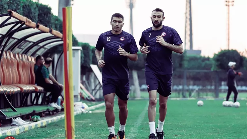 ثنائى فيوتشر ينتظمان فى التدريبات استعدادا لمواجهة بيراميدز