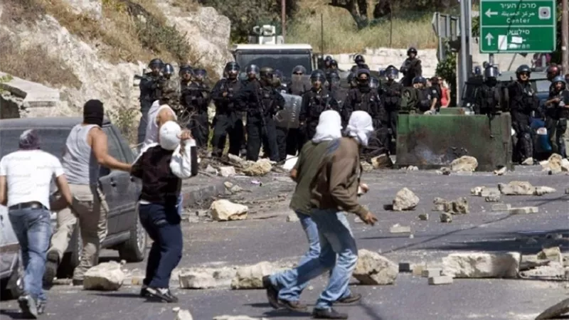 مواجهات عنيفة بين الفلسطينيين وقوات الاحتلال في مخيم الدهيشة