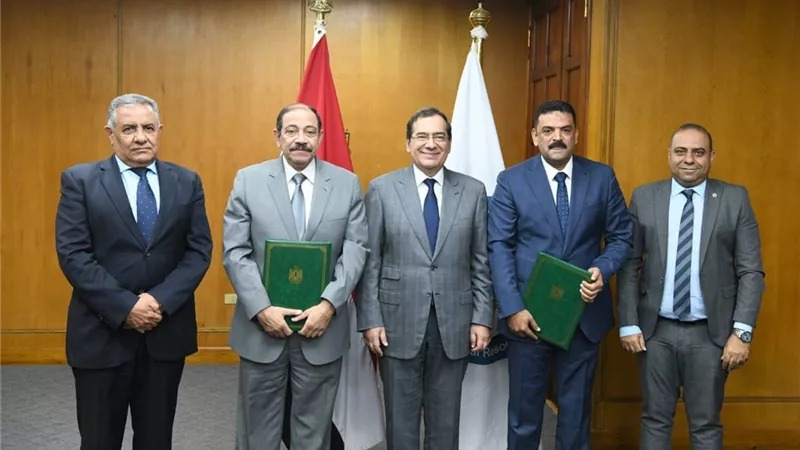 الملايشهد توقيع بروتوكول بين هيئتي الثروة المعدنية والمثلث الذهبى