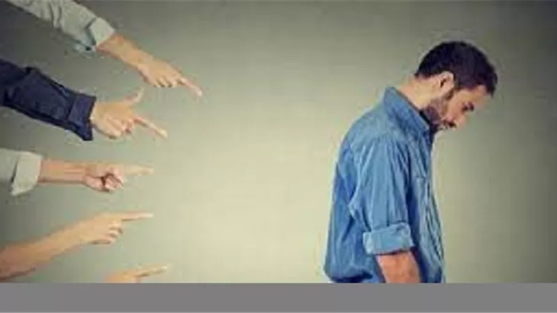 سب وقذف الناس بالباطل هذا حكمه