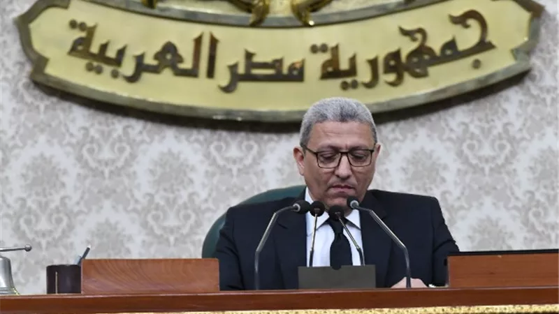بدء الجلسة الطارئة للبرلمان لبحث تداعيات الأوضاع فى فلسطين
