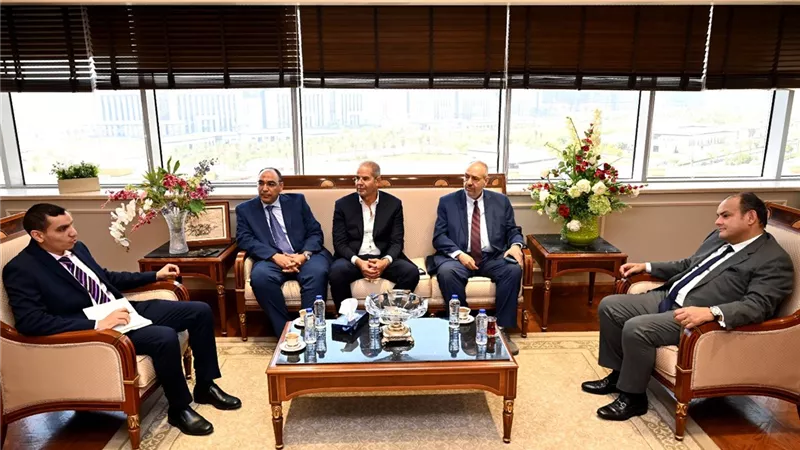 وزير التجارة يستعرض مشروع سعودى بالسوق المصري