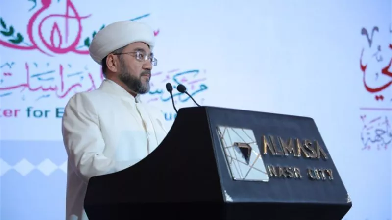 مفتي أوزبكستان:الأخطار المعلوماتية لاتعرف الحدود ولابد من حلول