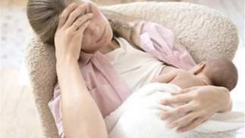 أعراض وعلاج اكتئاب ما بعد الولادة.. تعرف عليها