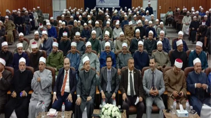رئيس جامعة بنها يؤكد دور الأئمة في توجيه الوعظ توجيهاً اسلامياً سليماً