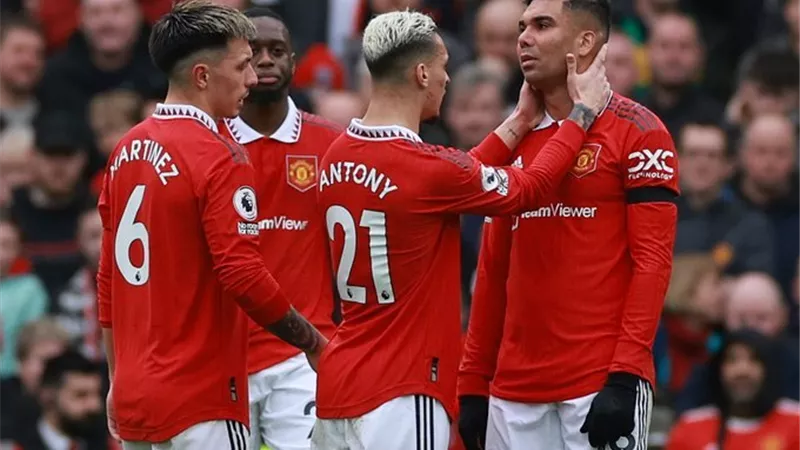 كاسيميرو يغيب عن صفوف مانشستر يونايتد أمام شيفيلد يونايتد