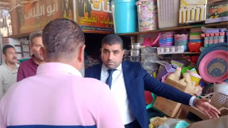 رئيس جهاز الشيخ زايد يتفقد الأسواق ويستمع لشكاوى السكان.. بالصور