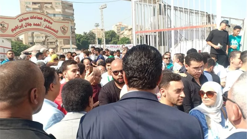 الاعداد تتزايد .. تواصل الاحتشاد خلال انتخابات الزمالك