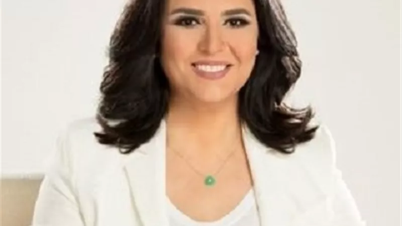 مني الشاذلي: بنعلم الشعب الفلسطيني رسم علم فلسطين
