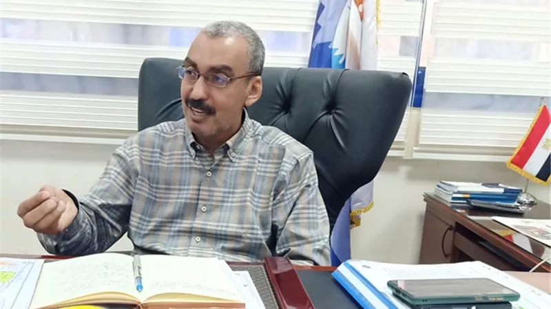 رضوان: جهاز بدر يشن حملة على الإشغالات فى زهرة العاصمة.. بالصور
