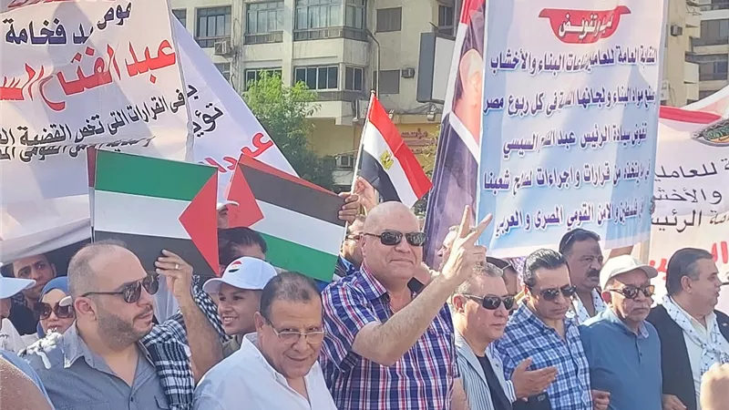نقابة النقل الجوى تشارك فى الوقفة التضامنية مع غزة