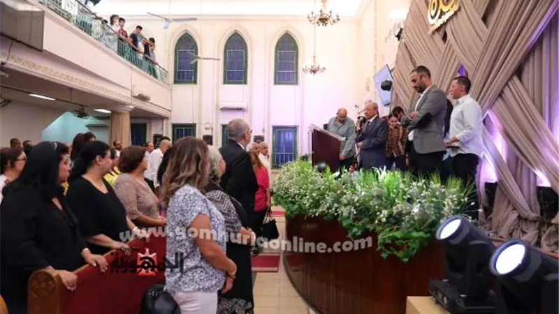 رئيس الإنجيليةيشارك الكنيسة المعمدانية بالقاهرة الصلاة