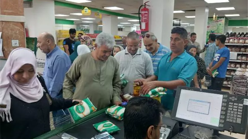 التموين: طرح السلع بالمجمعات الاستهلاكيه بأسعار مخفضة من 20 : 25%