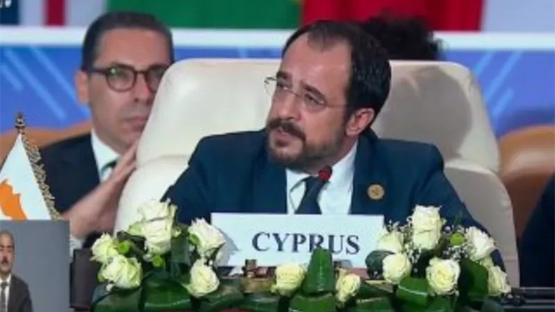 رئيس قبرص: نشارك كل دول المنطقة والعالم ضرورة التعاطي مع الأزمة وندعو إلى إنهائها فورا