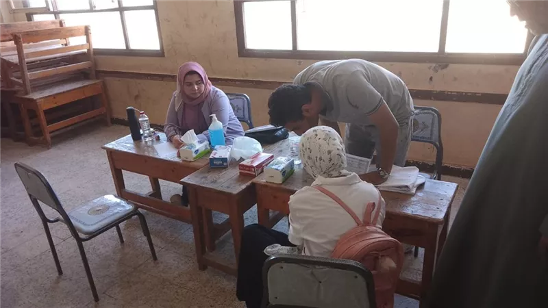 تضم 6 تخصصات.. انطلاق قوافل طبية مجانية بمدارس الجيزة