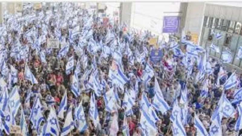 الإسرائيليون يحملون نتنياهو مسئولية التصدي لـ 