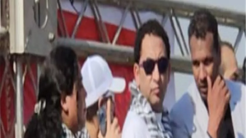 شحتة كاريكا يدعم فلسطين من منصة مدينة نصر