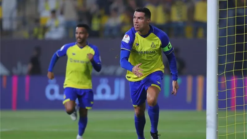 شاهد .. رونالدو يسجل الهدف الثاني للنصر أمام ضمك