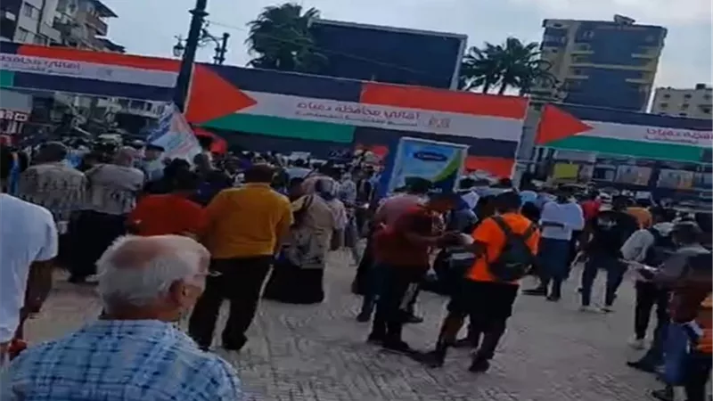 دمياط تهتف بالروح بالدم نفديكي يا فلسطين