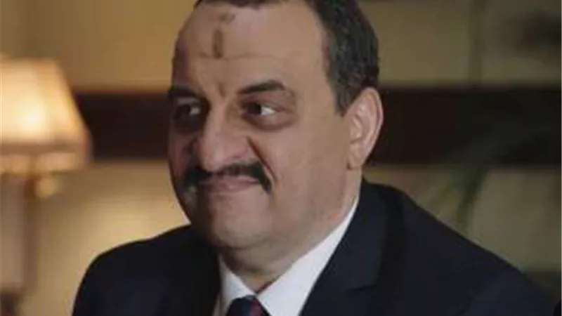 تعرف على شخصية هشام اسماعيل فى 