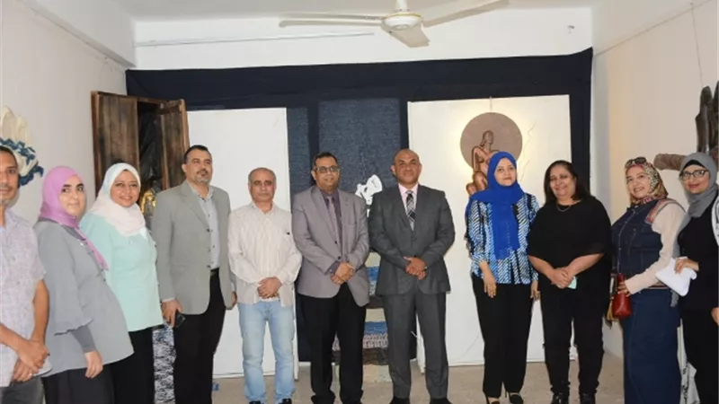 كلية الفنون الجميلة بأسيوط تنظم معرض