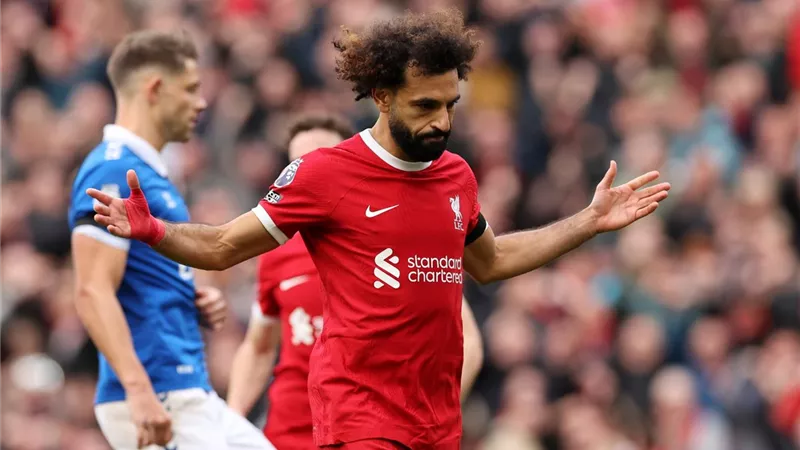 قائمة أغلى 10 لاعبين في العالم.. وترتيب صادم لـ محمد صلاح