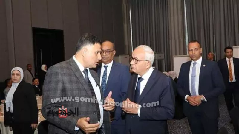 التعليم تستعرض الملاحظات لورشة عمل 
