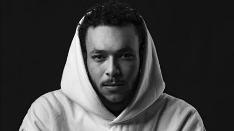 ويجز يعلن تبرعه بجزء من أرباح جولاته الغنائيه لصالح أهالى غزة