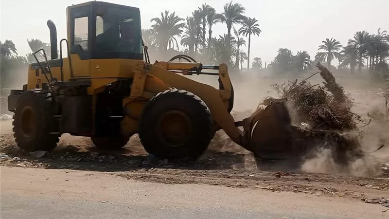 حملات نظافة ورفع مخلفات وإزالة حالات تعدي بالقري