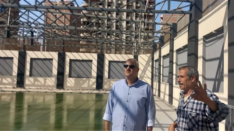 الصبروط يتفقد الاعمال التجهيزية لحمام سباحة مركز شباب بطا