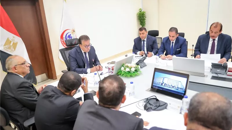 وزير الصحة يوجه بتسريع وتيرة التحول الرقمي للوصول إلى قاعدة بيانات موحدة
