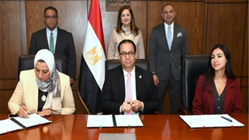 جامعة عين شمس ووزارة التخطيط يطلقان مشروع 