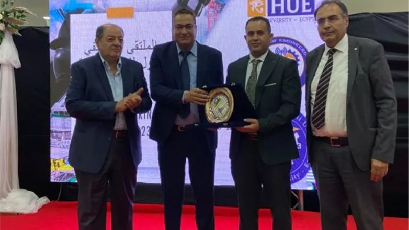 رئيس جهاز دمياط الجديدة يشارك بالملتقى التوظيفى فى جامعة حورس صور