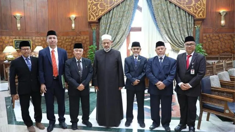 شيخ الأزهر: نعتزُّ بعلاقتنا التاريخية مع إندونيسيا