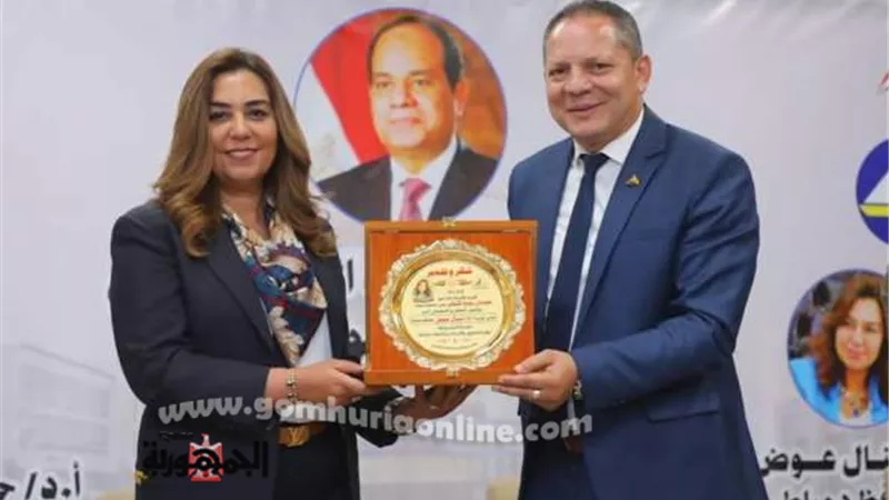 رئيس جامعة دمياط يستقبل المحافظ
