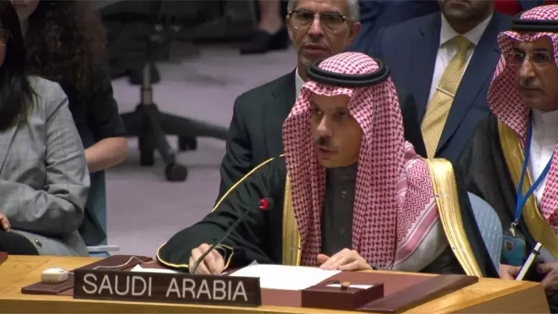 وزير الخارجية السعودي: الشعب الفلسطيني يعاني تحت القصف والمجتمع الدولي صامت