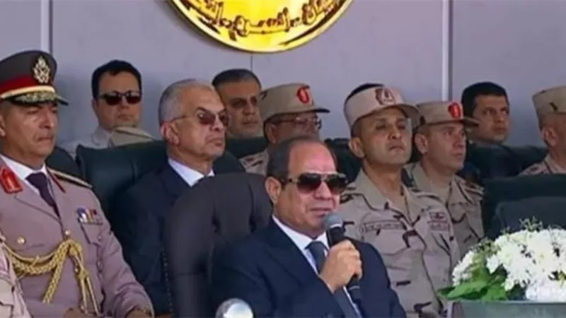 الرئس السيسي:نتعامل مع كل الأزمات بعقل وصبر دون تجاوز في استخدام القوة