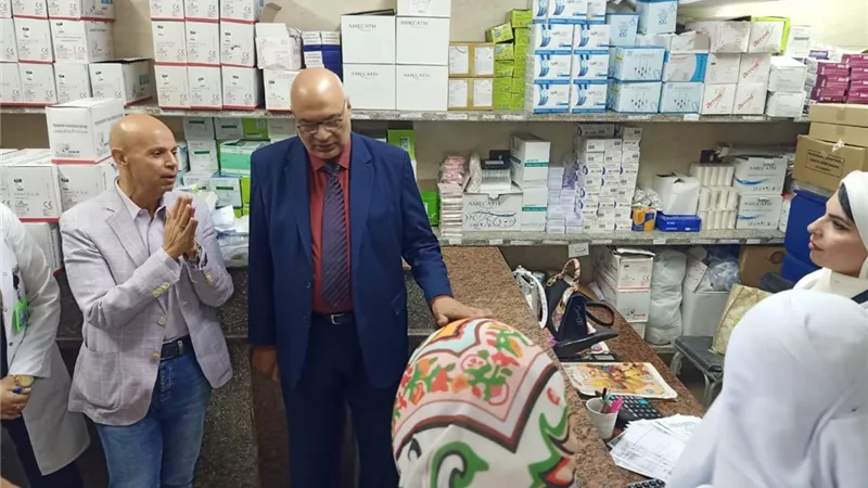 رضا والديب يتابعا خطةرفع درجةالاستعداد بمستشفى المبرة بالزقازيق