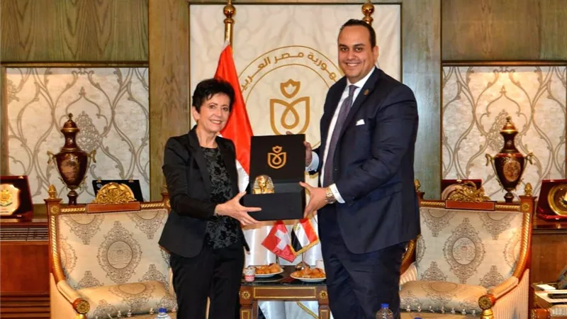 رئيس هيئة الرعاية الصحية يبحث التعاون مع سفير سويسرا