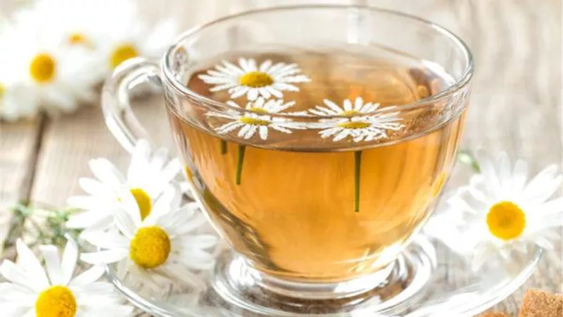 تخلص من الضغط العصبي بتناول شاي البابونج وتمتع بفوائد صحية أخرى
