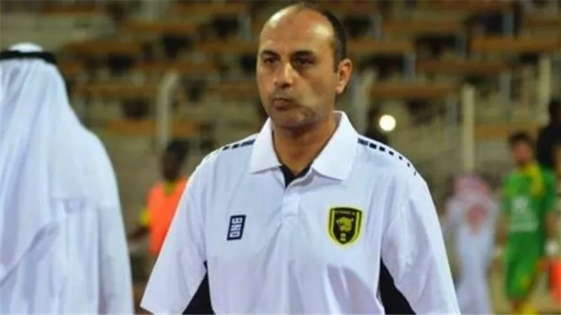 عمرو أنور