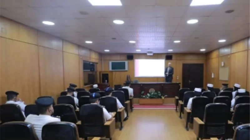 أكاديمية الشرطة تستضيف الدورة التدريبية للصليب الأحمر