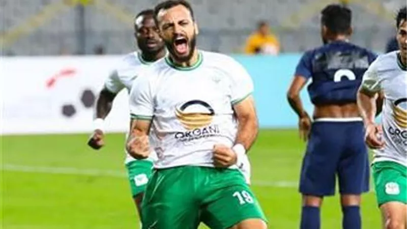 بسبب ما فعله أمام بيراميدز .. المصرى يغرم مروان حمدى مليون جنيه