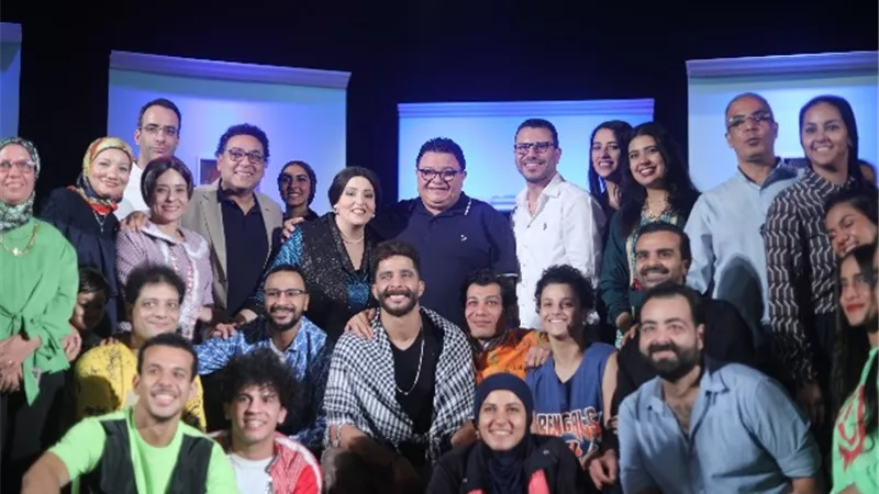 خالد جلال يفتتح مسرحية 