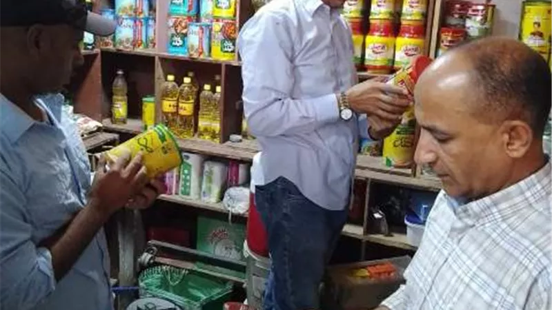 استمرار الحملات التموينية على الأسواق وتحرير 81 محضرا بالمنيا