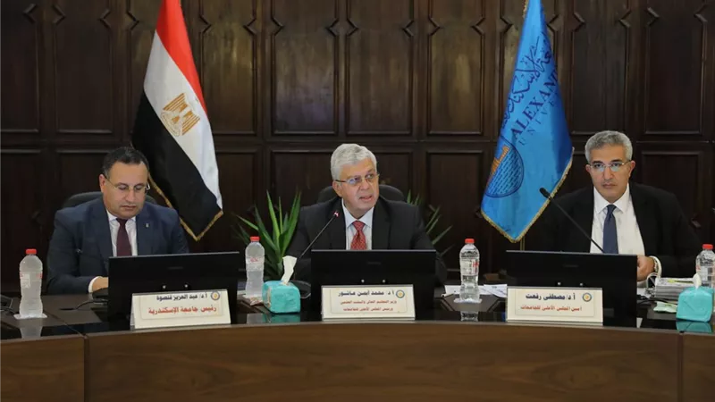 عاشور: جاهزية المستشفيات الجامعية للتعامل مع طوارئ تداعيات أحداث غزة